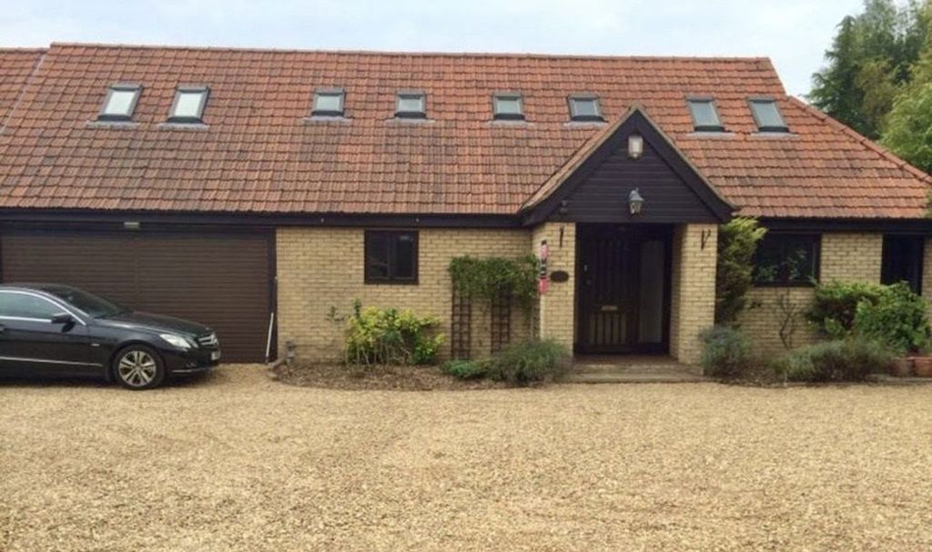 Property photo 1 of 6