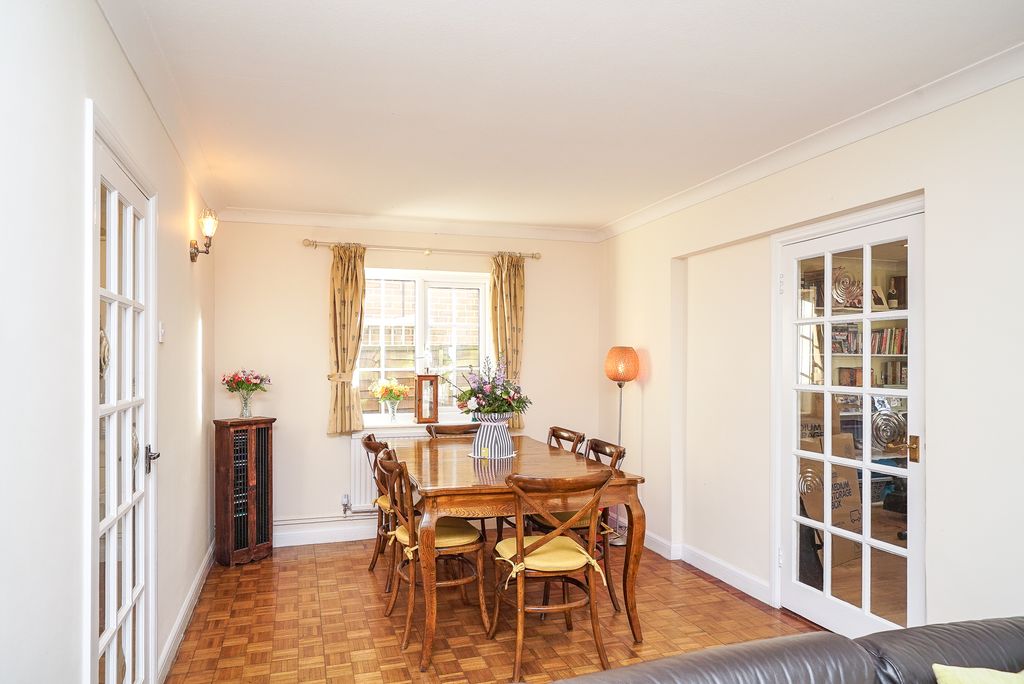 Property photo 3 of 26