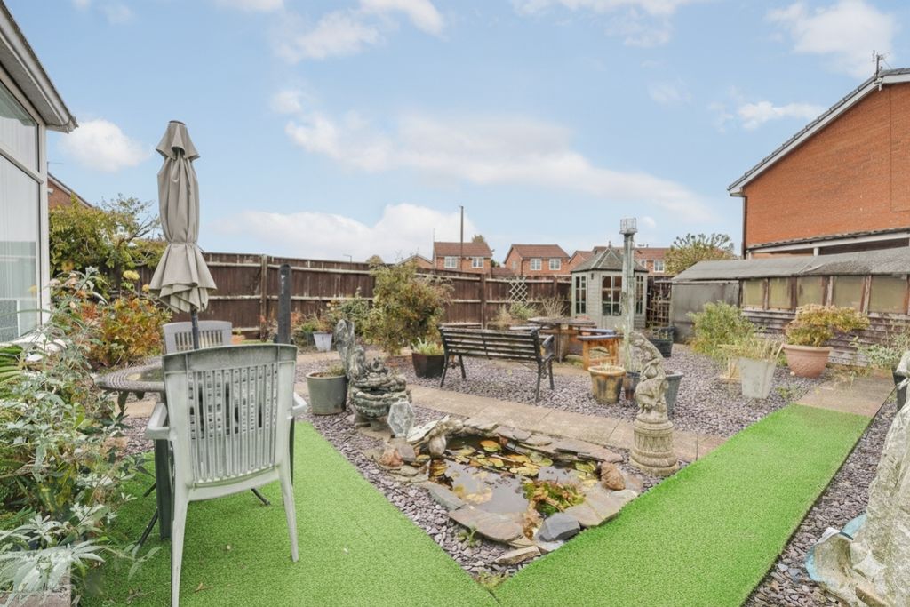 Property photo 3 of 10 Rear Garden 2