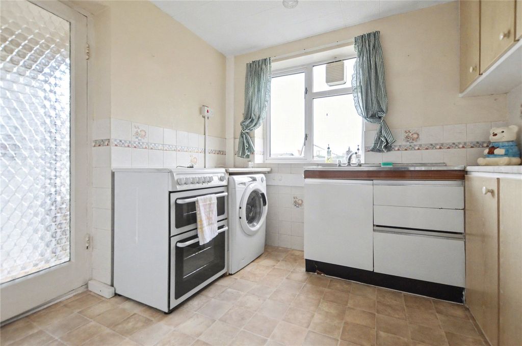 Property photo 3 of 17 Picture No. 06