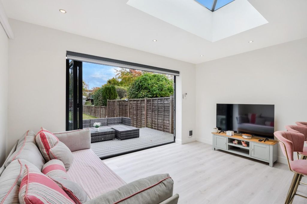 Property photo 3 of 14 Station Avenue (13).Jpg