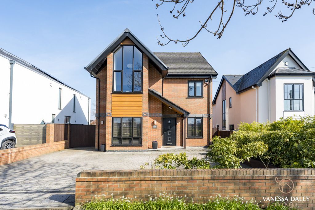 Property photo 1 of 43