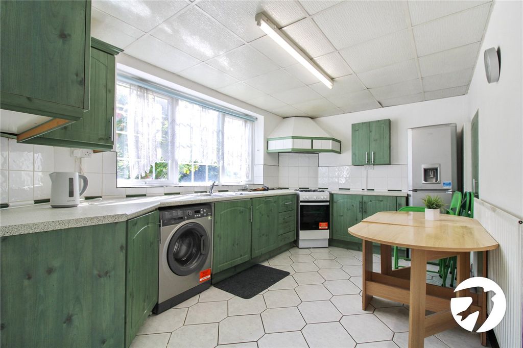 Property photo 2 of 13 Kitchen