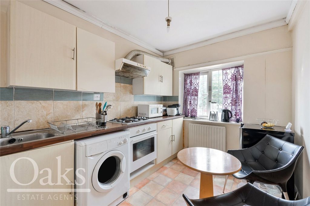 Property photo 3 of 12 Picture No. 12