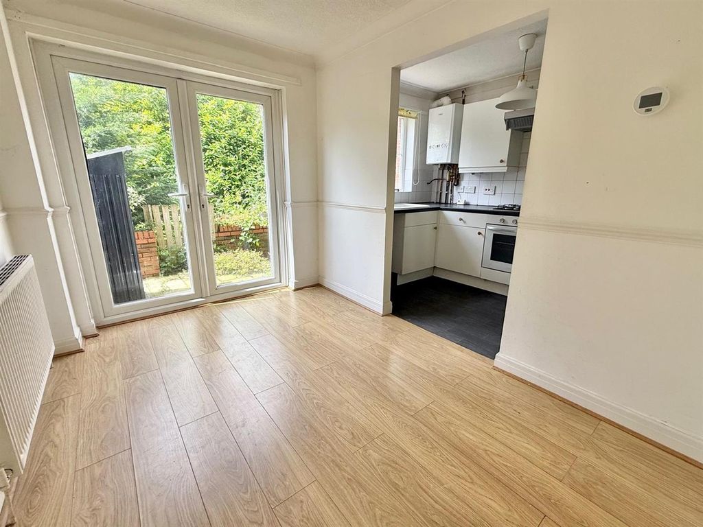 Property photo 3 of 12
