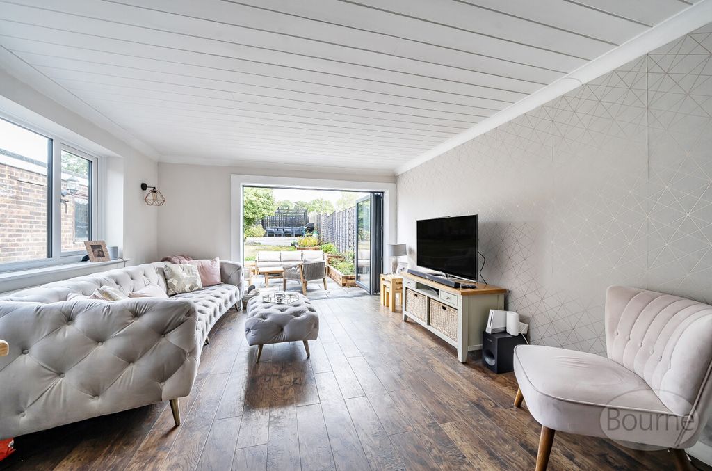 Property photo 3 of 24 495A81Ac-c00d-4F3...