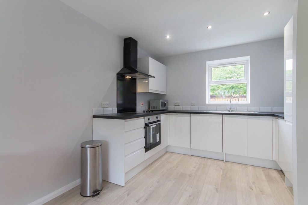 Property photo 3 of 8 Img_4146.Jpg