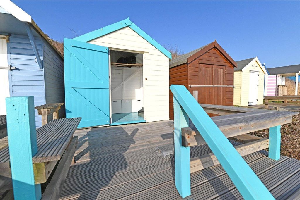 Property photo 2 of 25 Picture No. 08