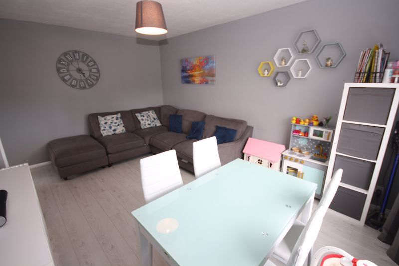 Property photo 2 of 11 Photo 16