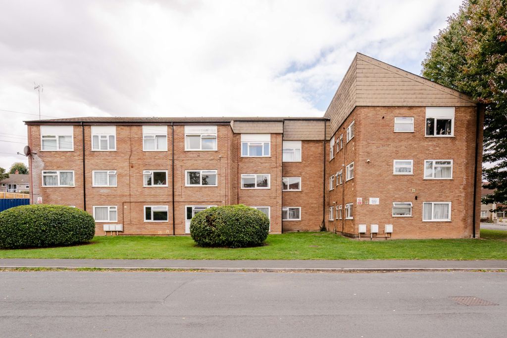 Property photo 1 of 16 1