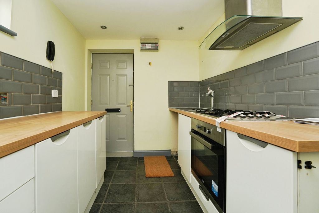 Property photo 3 of 7 Pbox-Img.Jpg