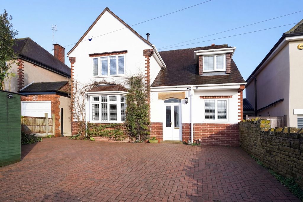 Property photo 1 of 41