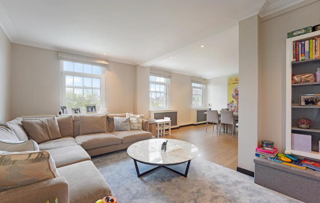 Property photo 1 of 12