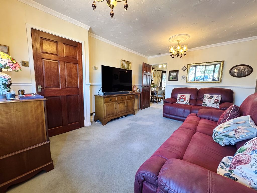 Property photo 3 of 22 Img_5645