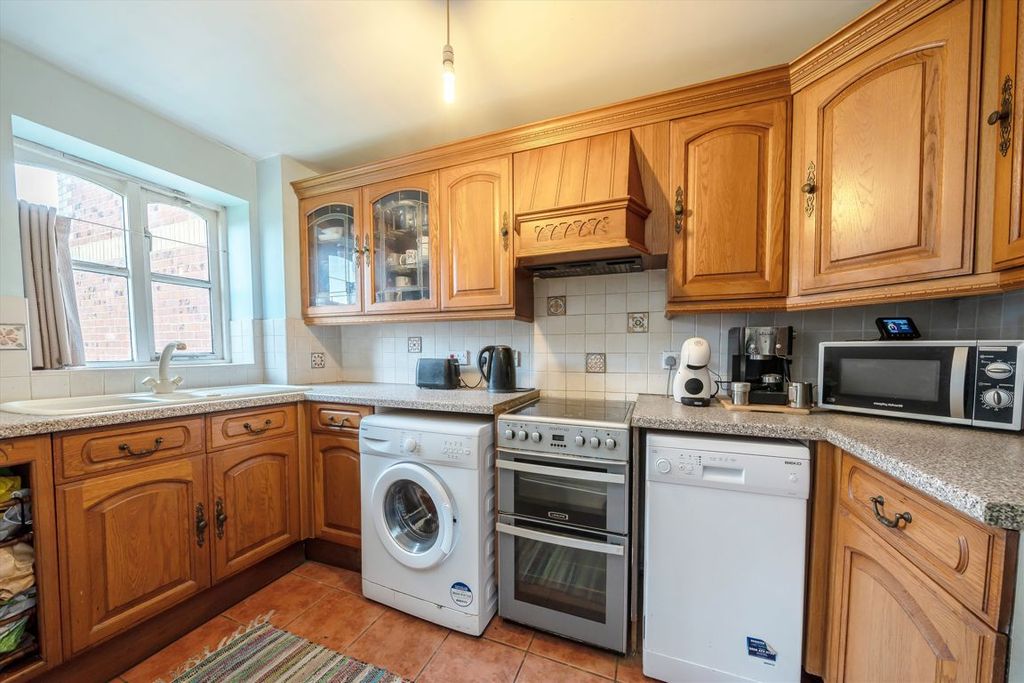 Property photo 3 of 4
