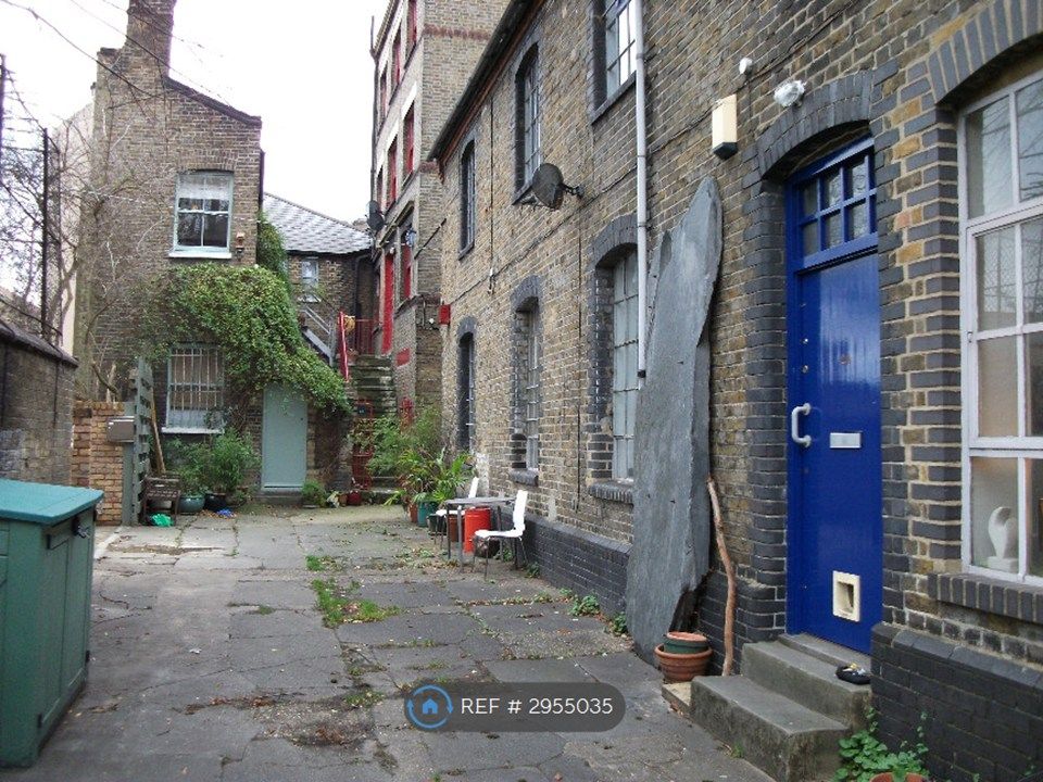 Property photo 1 of 8 The Mews