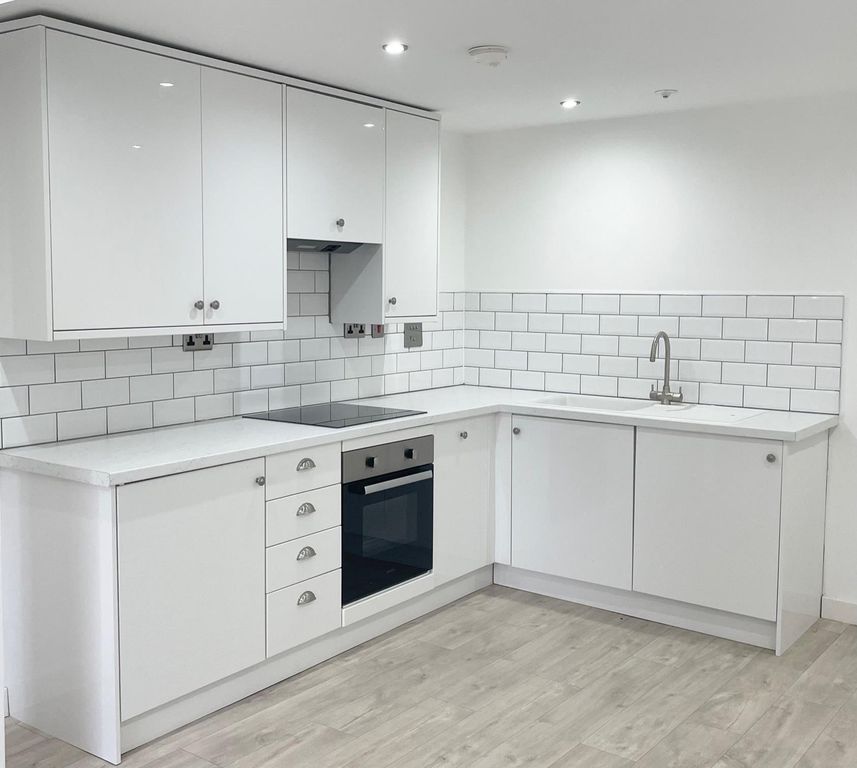 Property photo 3 of 5 Kitchen