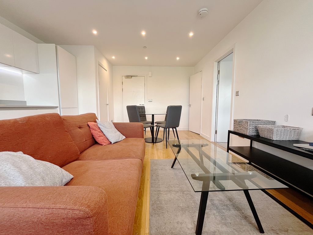 Property photo 2 of 8