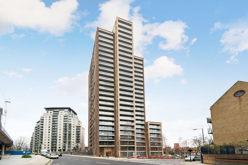 Property photo 2 of 14