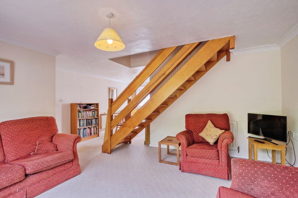 Property photo 3 of 15 Pbox-Img.Jpg
