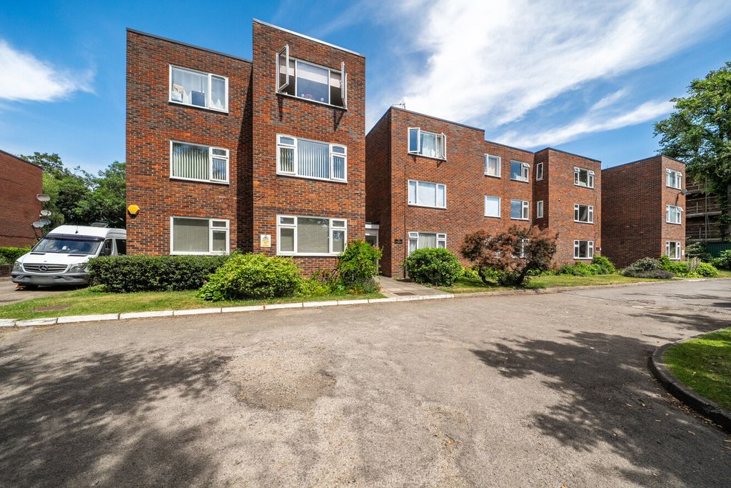 Property photo 1 of 10 1485386-1-6A426A9...