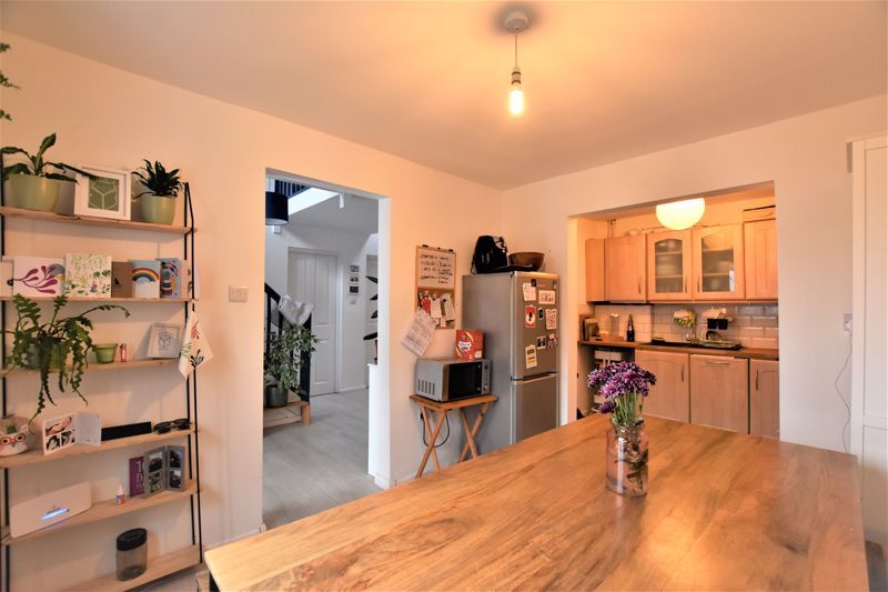 Property photo 2 of 16 Photo 8