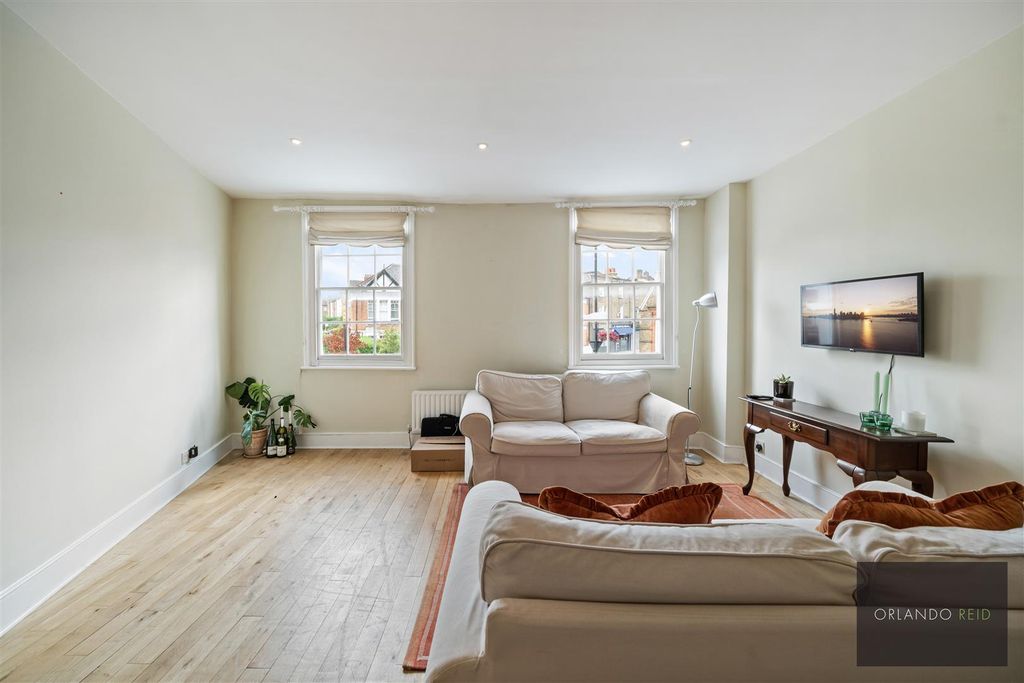 Property photo 1 of 19 1 Old Town Sw4 0Jt-1.Jpg