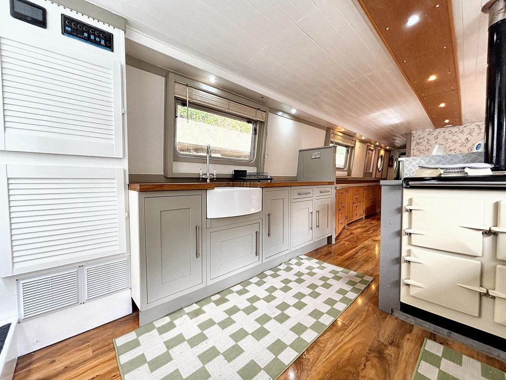 Property photo 3 of 20 54F3d54E-6A5A-42d6-Ac41-F823F89c8c33.Jpeg