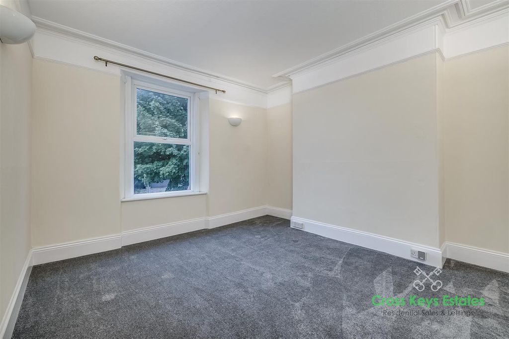 Property photo 2 of 12 Living Room