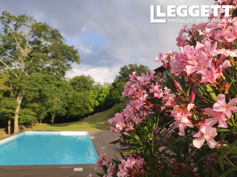 Property photo 3 of 10