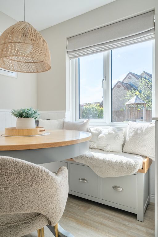 Property photo 3 of 21 14382237