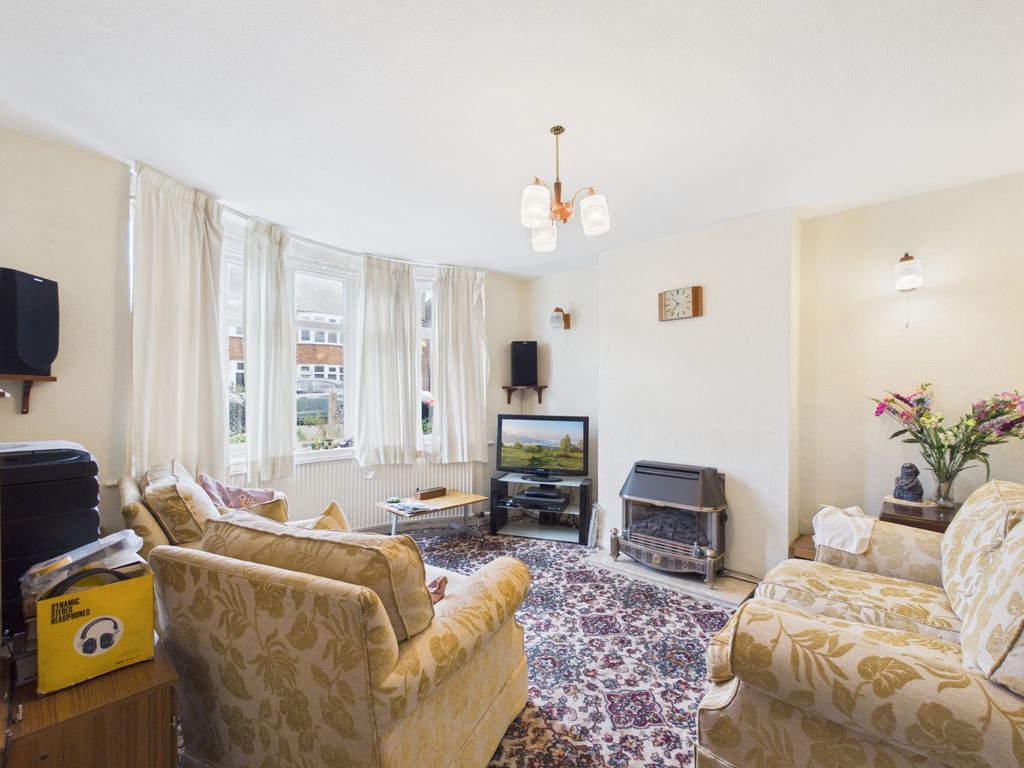 Property photo 2 of 13 Cam01316G0-Pr0269-Still005