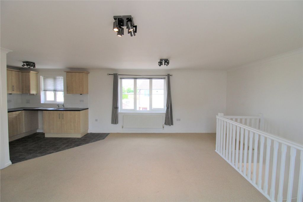 Property photo 2 of 11 Picture No. 16