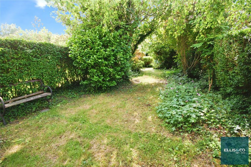 Property photo 3 of 13 Picture No. 10