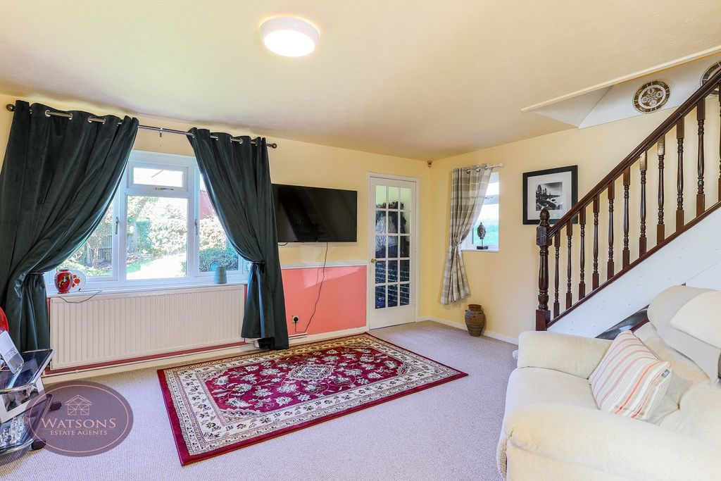 Property photo 3 of 27