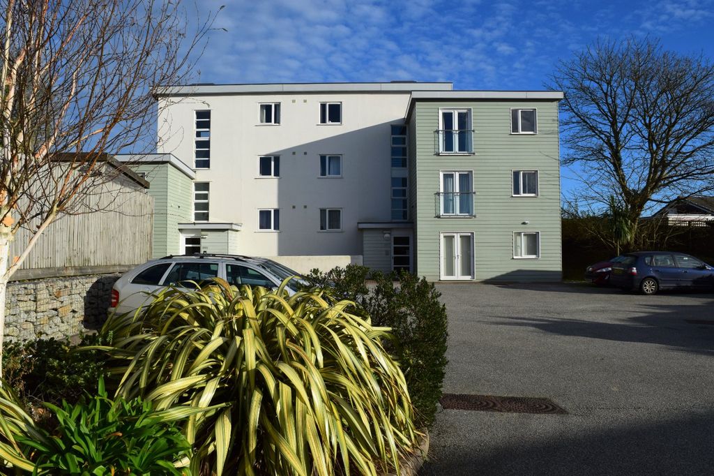 Property photo 1 of 9 Whole Building Shown
