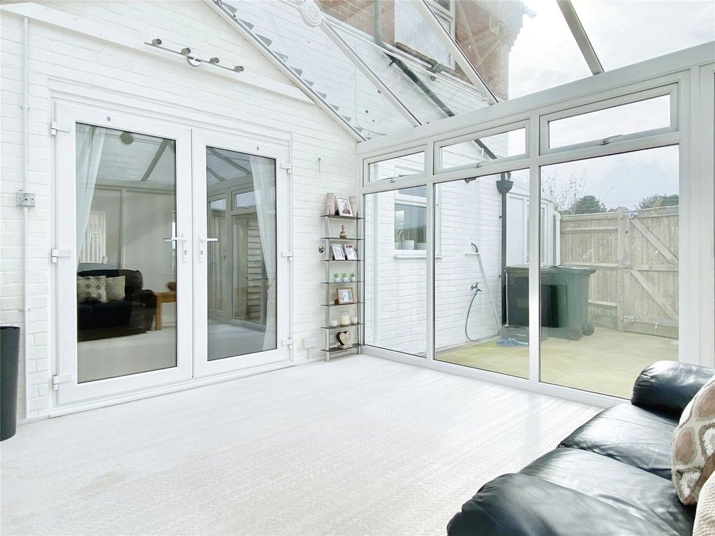 Property photo 3 of 15 Conservatory