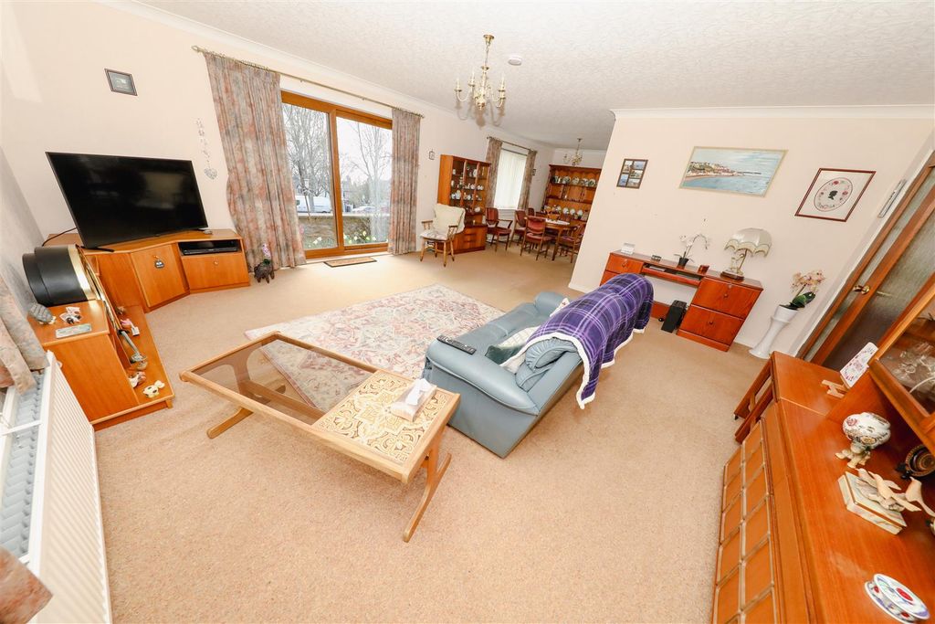 Property photo 3 of 26 c