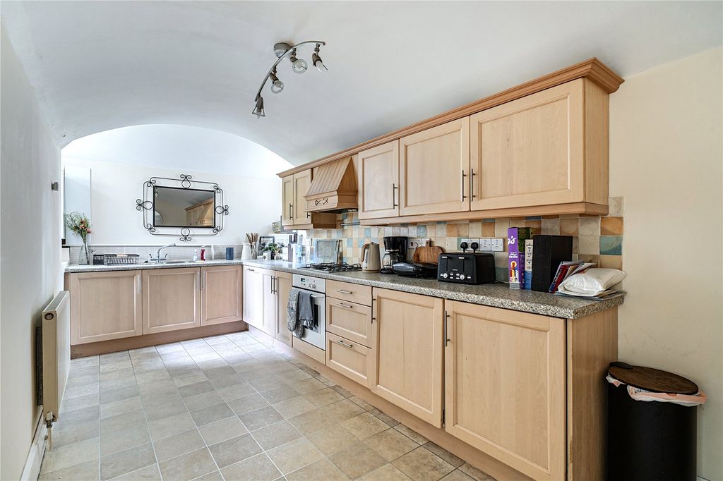 Property photo 2 of 21 Picture No. 09