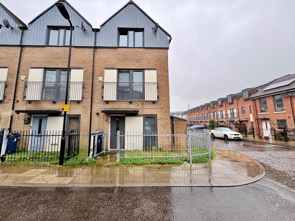 Property photo 1 of 21