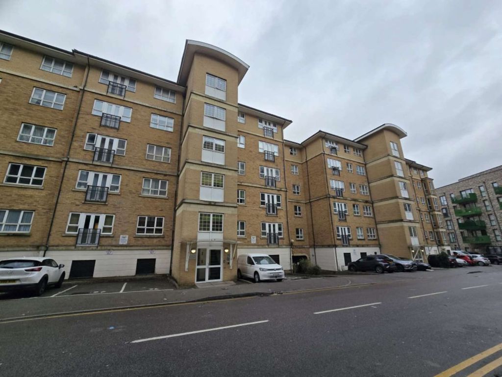 Property photo 1 of 22