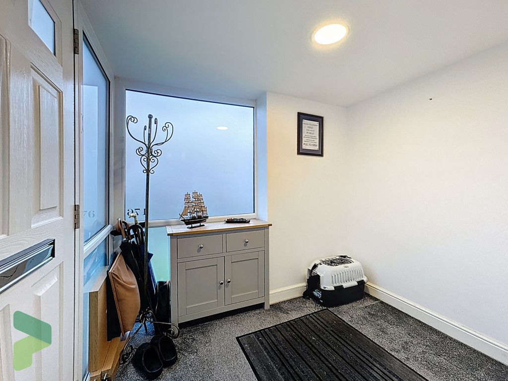 Property photo 2 of 22 Entrance Porch