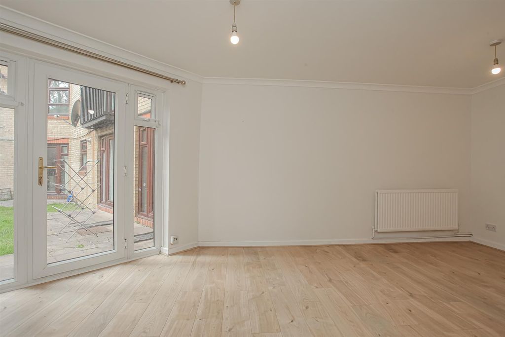 Property photo 2 of 11 Img_7662.Jpg