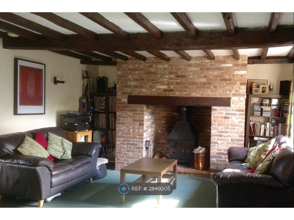 Property photo 2 of 15 Lounge