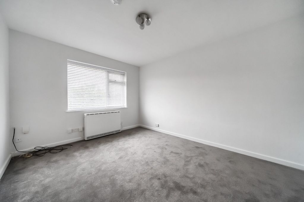 Property photo 3 of 12 Picture No. 13