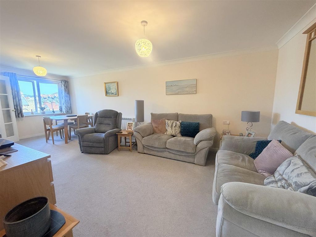 Property photo 3 of 24