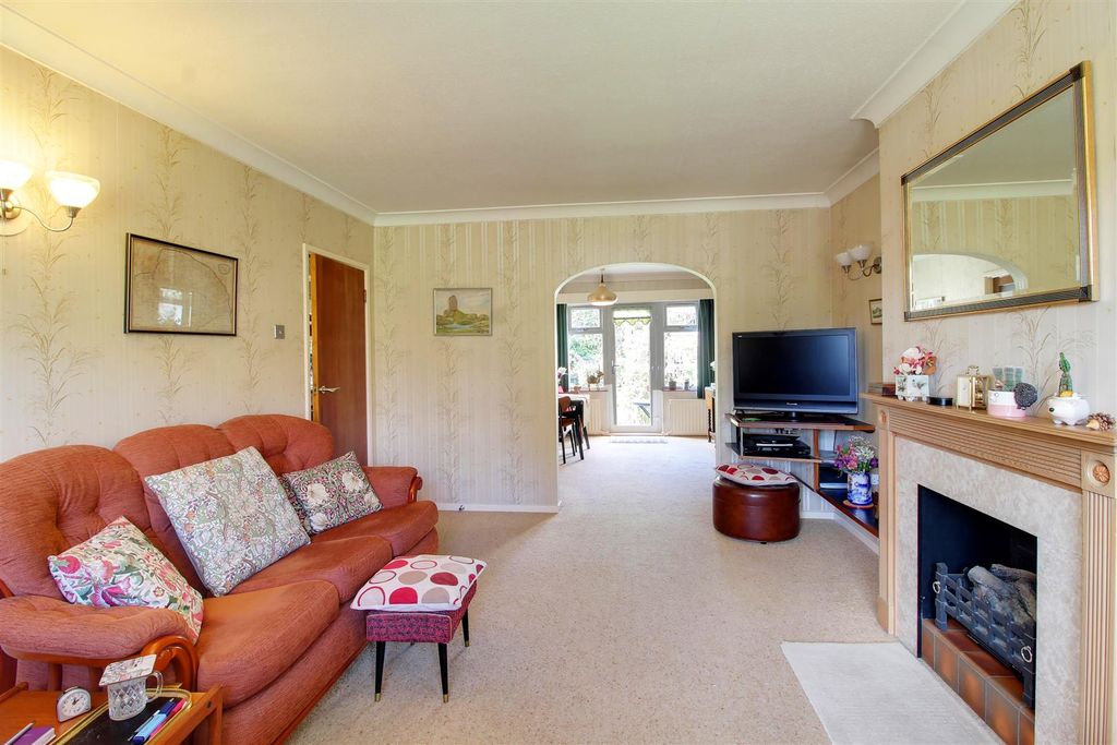 Property photo 2 of 17 Img_9208-Img_9210.Jpg