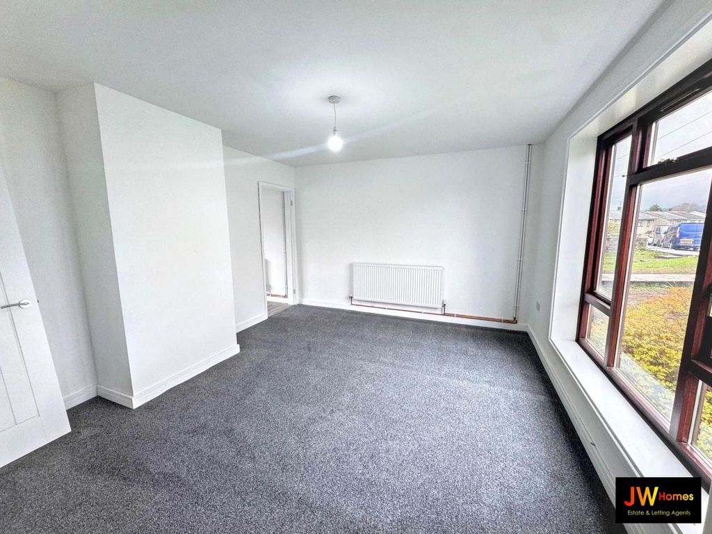 Additional image 4 of 3 bed property to rentBryncelyn, Treharris CF46