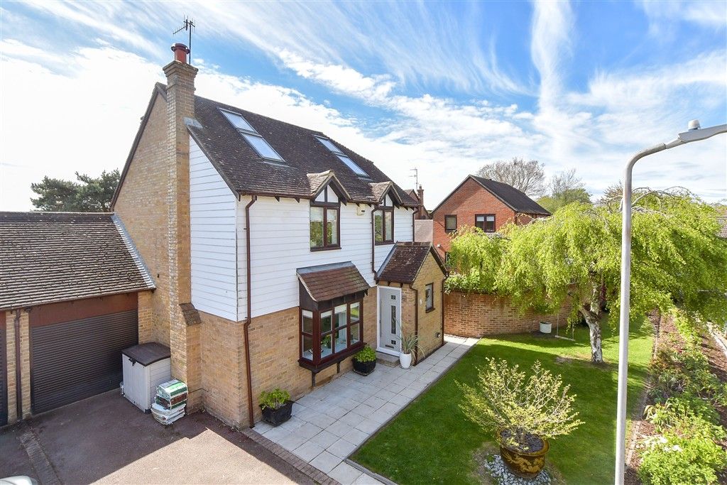 Property photo 1 of 20 External (Brochure)