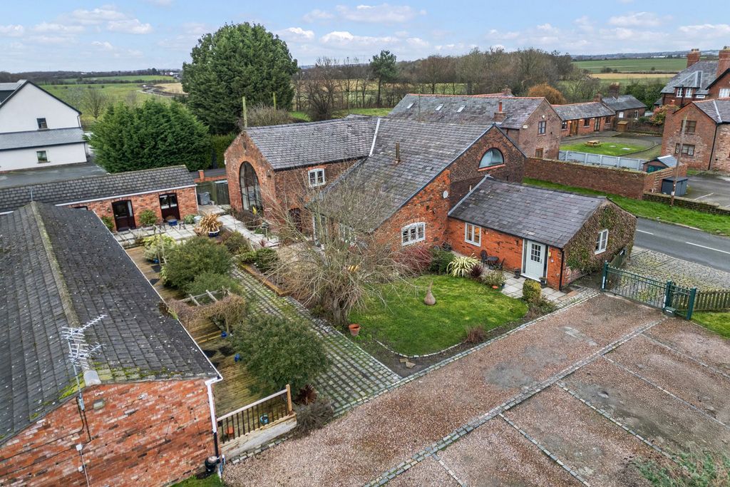 Property photo 1 of 50